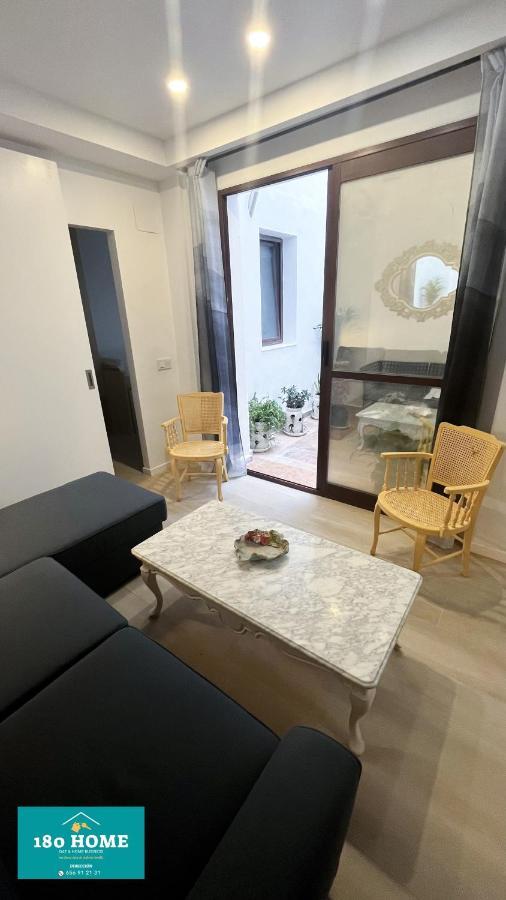 180 Home Luxury Redes Севилья Экстерьер фото